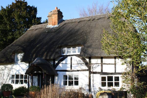 Tudor farmhouse, Deane, January 2011